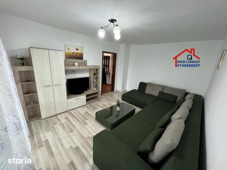 Apartament cu 3 camere decomandat în 9 Mai