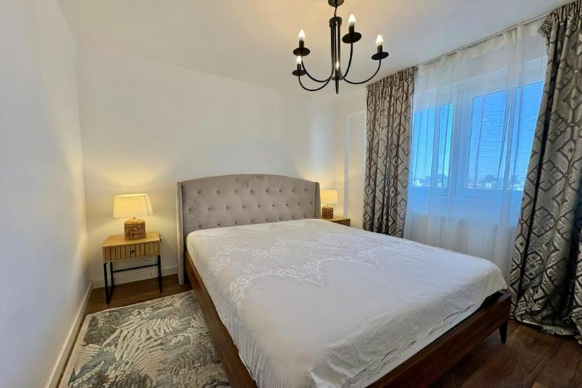 Apartament cu 2 camere semidecomandat, mobilat în Victoriei
