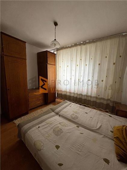 Apartament cu 3 camere nedecomandat, mobilat în Unirii Sud