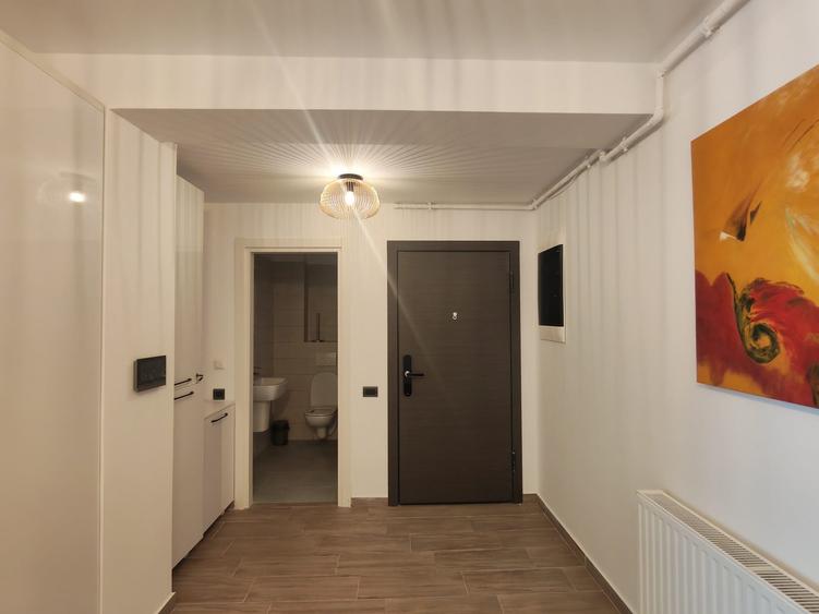 Apartament cu 2 camere semidecomandat în Central
