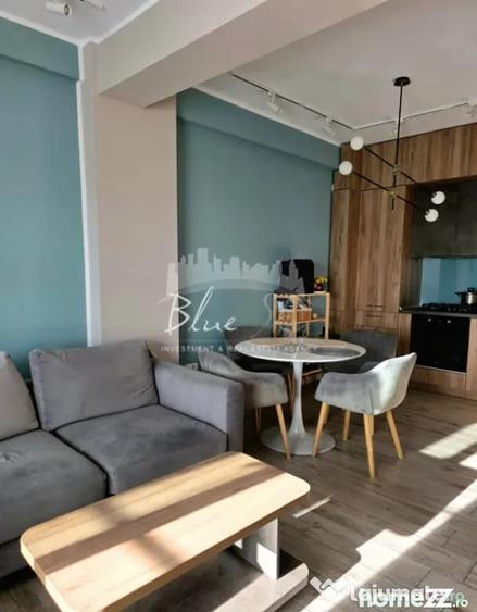Apartament cu 3 camere decomandat în Delfinariu