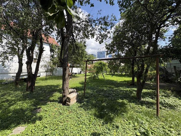 Duplex cu 4 camere cu Canalizare în Calea Dumbrăvii