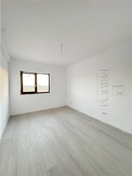 Duplex cu 5 camere cu Teren 270 Mp în Giroc