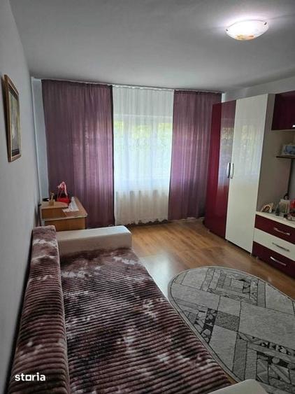 Apartament cu 2 camere decomandat în Lenin