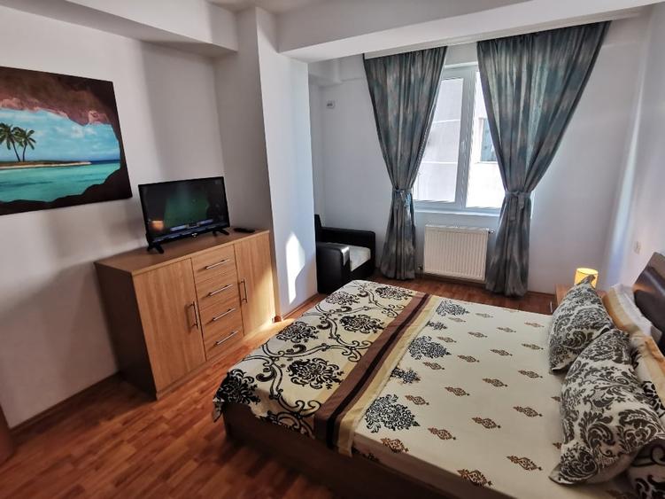 Apartament cu 3 camere decomandat, mobilat în Nord