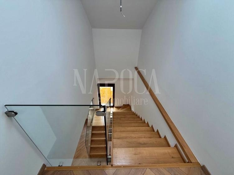 Duplex cu 4 camere cu Canalizare în Gruia