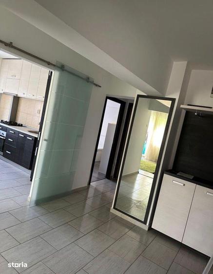 Apartament cu 3 camere decomandat, mobilat în Ozana