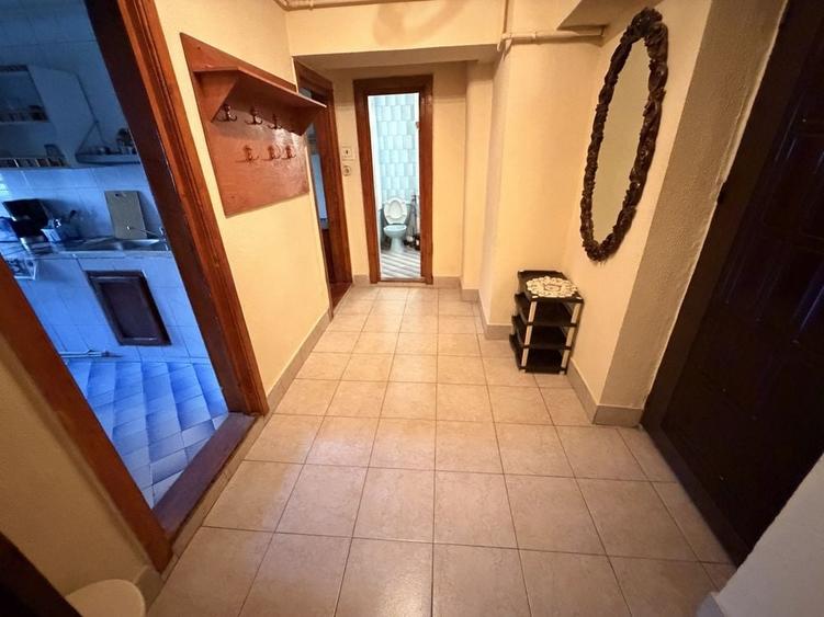 Apartament cu 2 camere decomandat în Exterior Vest