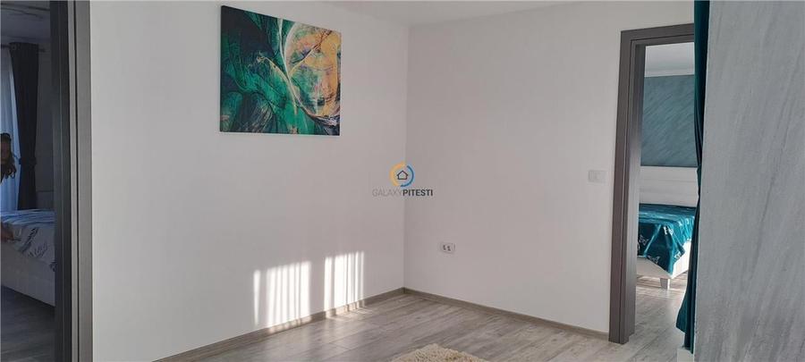 Casă individuală cu 5 camere cu Teren 700 Mp în Lăbușești
