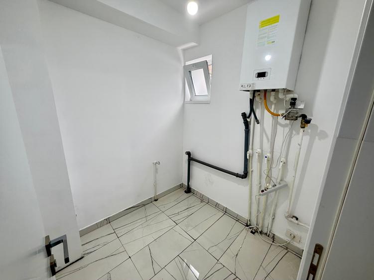 Duplex cu 3 camere cu Canalizare în Apărătorii Patriei