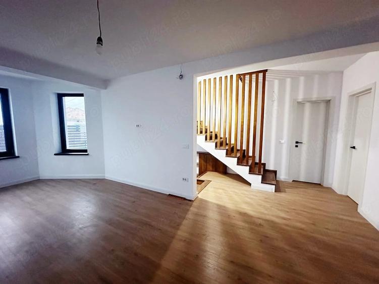 Casă cu 5 camere cu Teren 500 Mp în Căpățânești