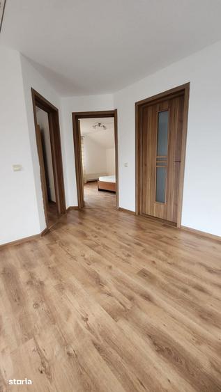Casă cu 4 camere cu Teren 300 Mp în Dâmbul Rotund