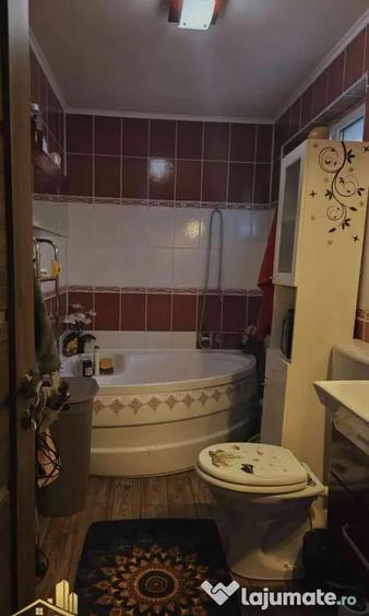 Apartament cu 2 camere decomandat, mobilat în Micro 19