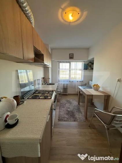 Apartament cu 2 camere decomandat în Democrației