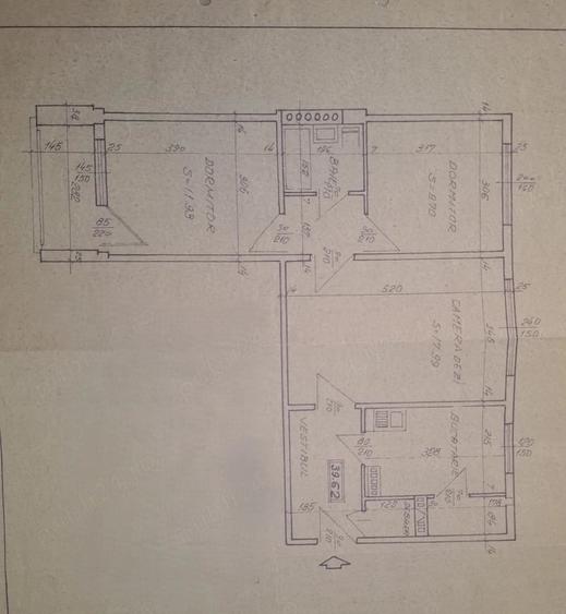 Apartament cu 3 camere semidecomandat în Valea Ialomiței
