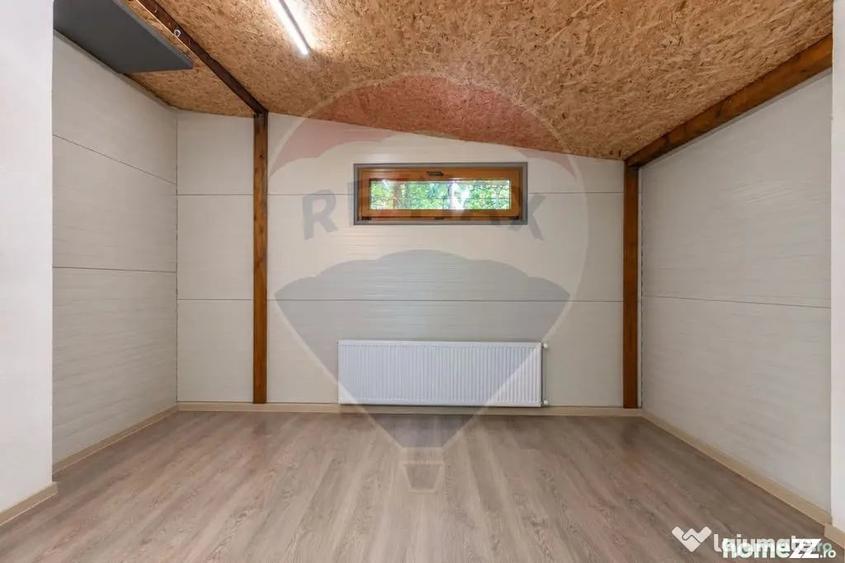 Apartament cu 4 camere semidecomandat în Turda