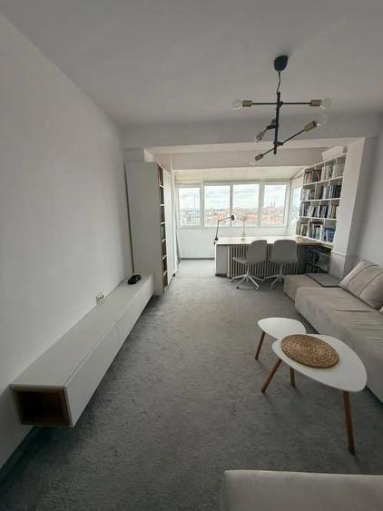 Apartament cu 2 camere decomandat în Vest
