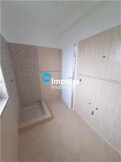 Duplex cu 5 camere cu Canalizare în Lunca Cetățuii