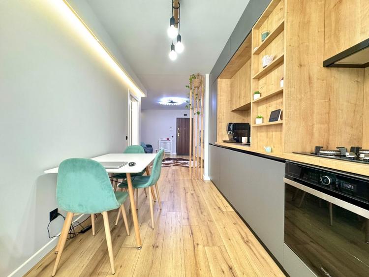 Apartament cu 3 camere semidecomandat, mobilat în Grigorescu