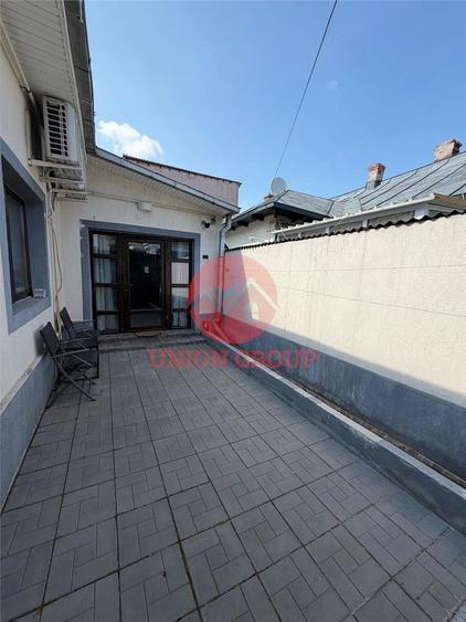 Casă cu 3 camere cu Teren 107 Mp în Delfinariu