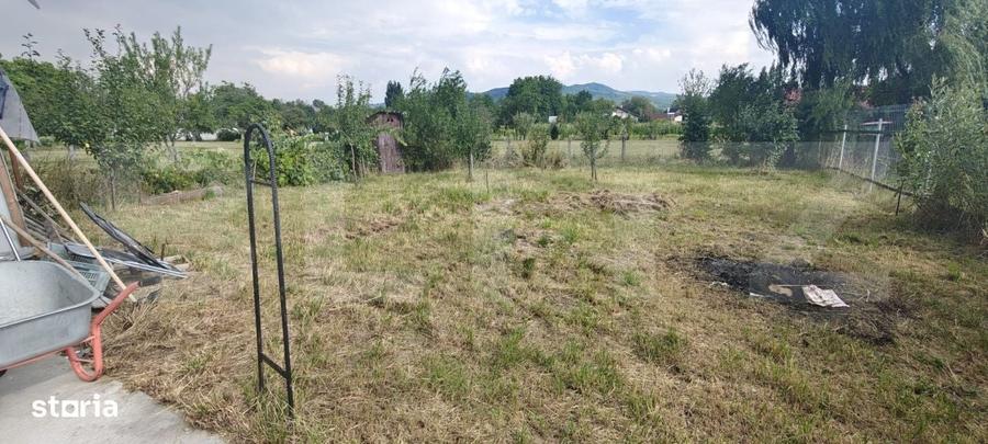 Casă cu 3 camere cu Teren 700 Mp în Central