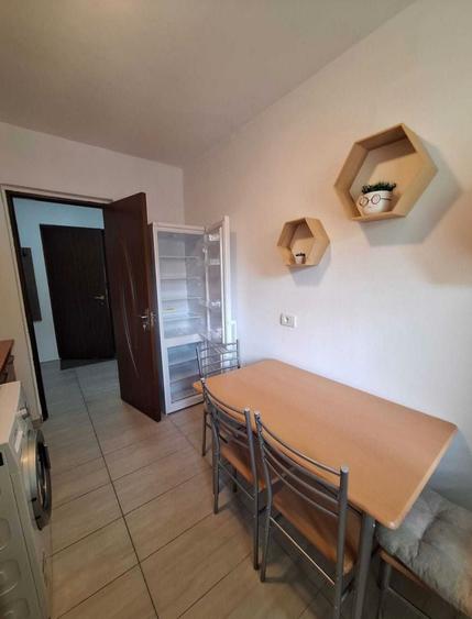 Apartament cu 2 camere decomandat în Turda