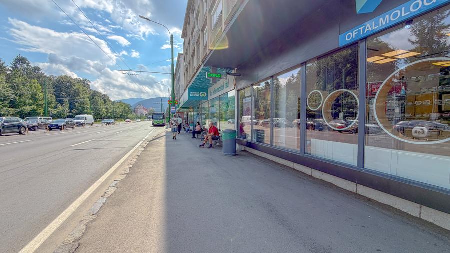 Apartament 3 camere | Ideal pentru 3 studenți | Parc Tractorul–Coresi | Parcare - 18
