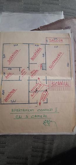 Apartament cu 3 camere decomandat în Republicii