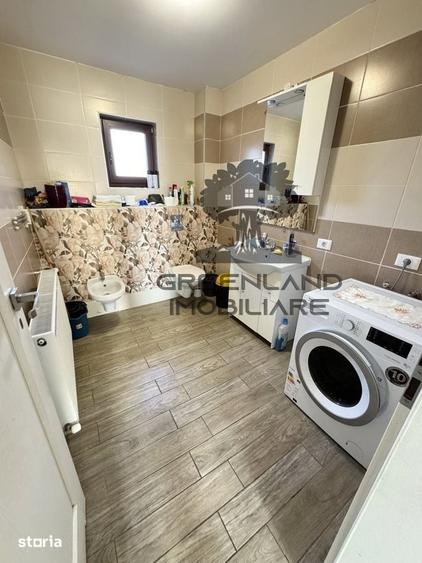 Casă cu 4 camere cu Teren 320 Mp în Valea Adâncă
