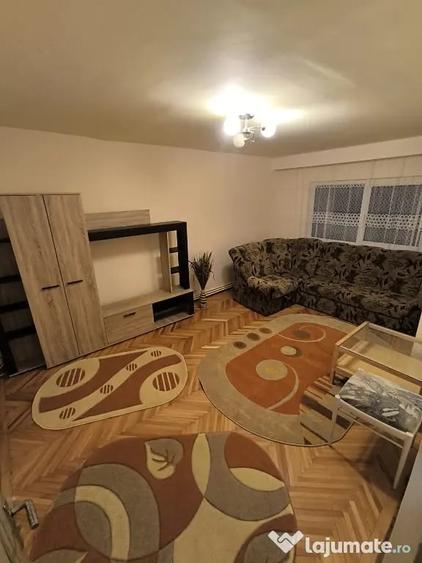 Apartament cu 3 camere decomandat în Dorobanți