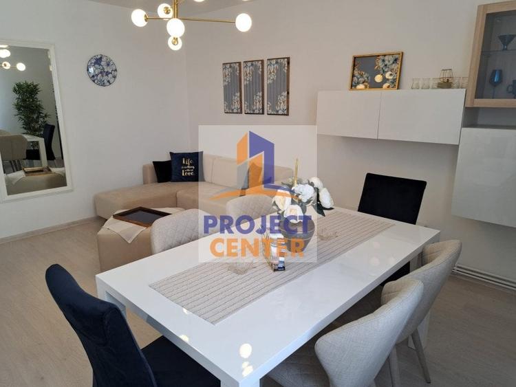 Apartament cu 4 camere decomandat, mobilat în Ultracentral