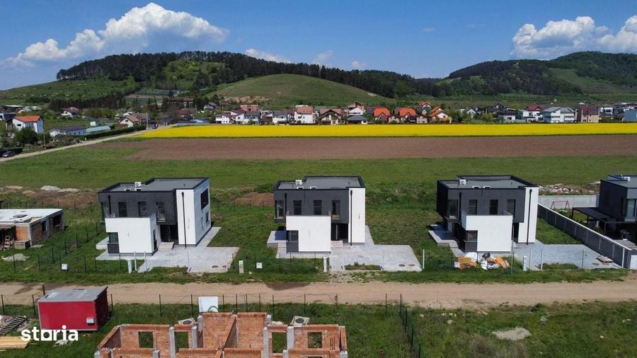 Casa/Vila cu 5 camere de vanzare - Sanpetru - 3