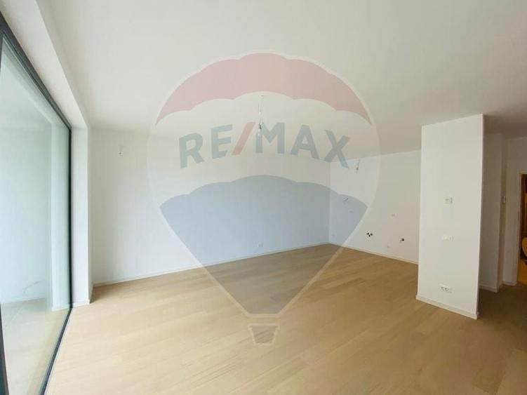 Apartament cu 2 camere decomandat în Floreasca