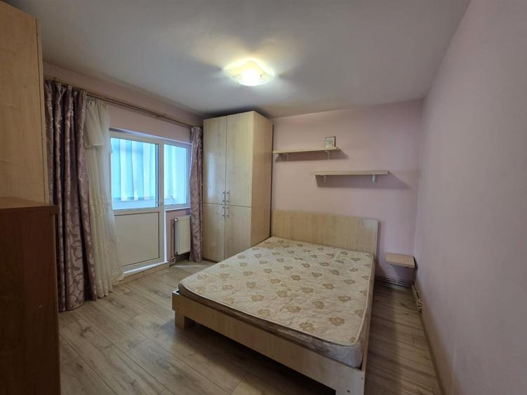 Apartament cu 2 camere decomandat, mobilat în Nicolina