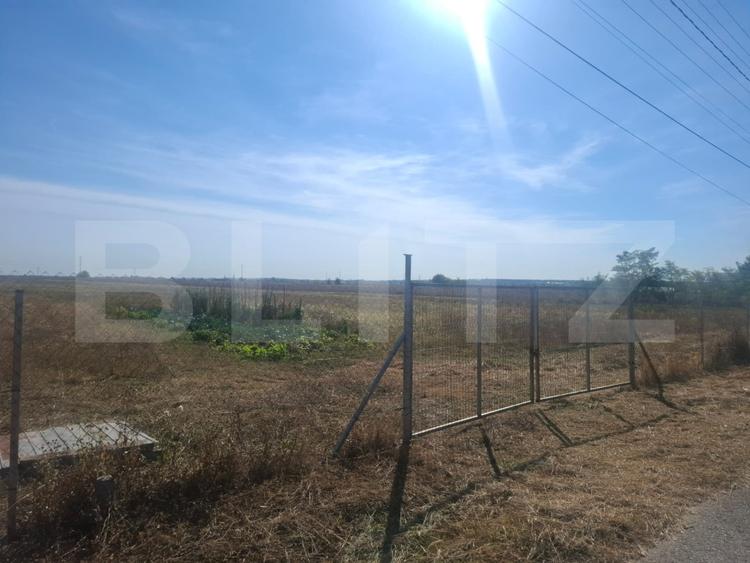 Teren Construcții intravilan de 19240 mp, în Dragomirești