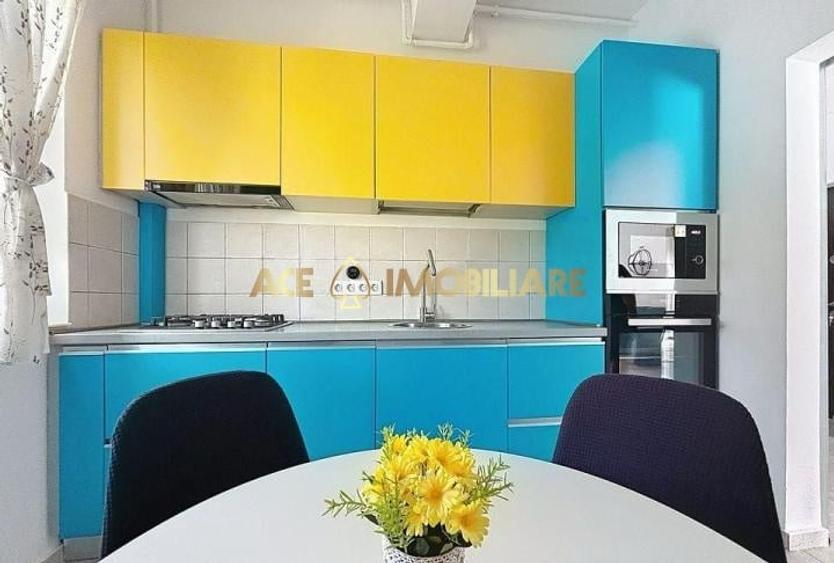 Apartament cu 3 camere decomandat, mobilat în Păcii