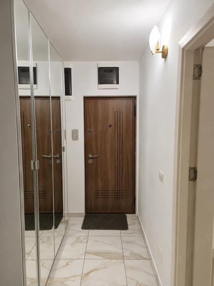 Apartament cu 4 camere decomandat în Vitan