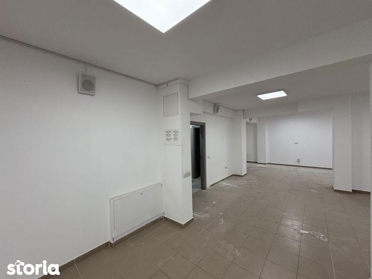 Spațiu comercial, de 215 mp, în Chiajna
