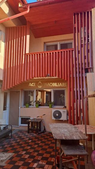 Casă individuală cu 4 camere cu Canalizare în Doamna Ghica