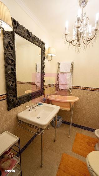 Apartament cu 4 camere decomandat în Clăbucet
