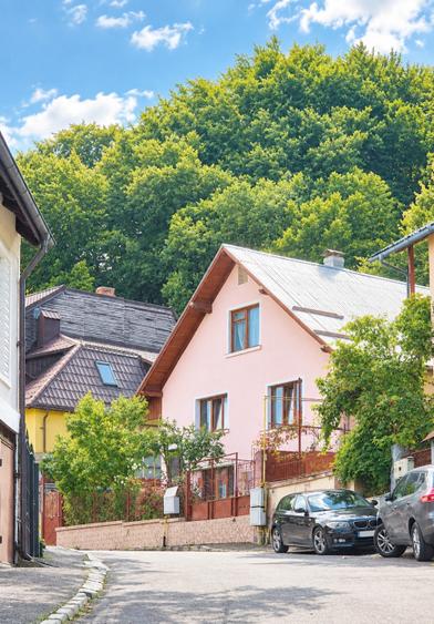 Casă individuală cu 4 camere cu Teren 600 Mp în Răcădău