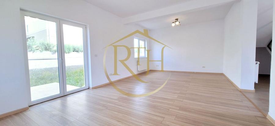 Duplex cu 4 camere cu Canalizare în Dumbrăvița