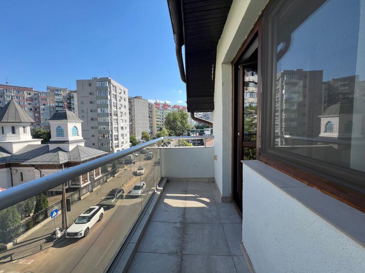 Apartament cu 3 camere decomandat, mobilat în Rahova