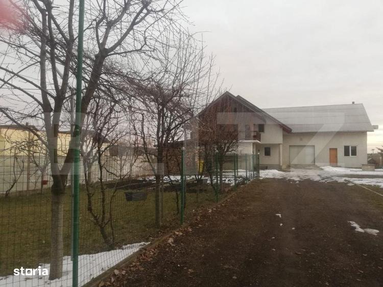 Casă cu 4 camere în Mitocu Dragomirnei