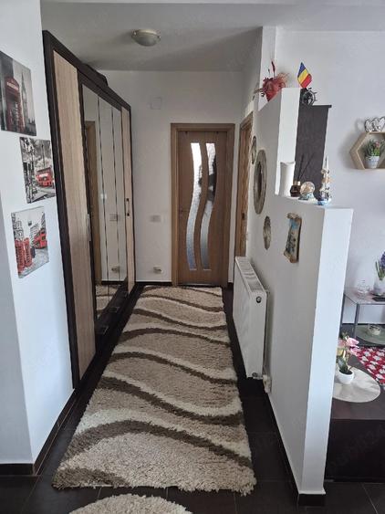Apartament cu 2 camere semidecomandat în Iris