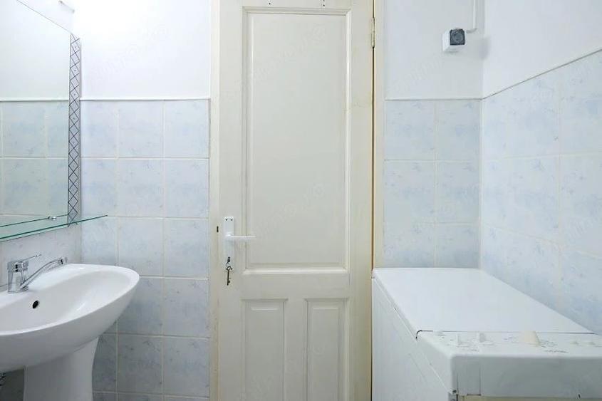 Garsonieră decomandată în Prundu