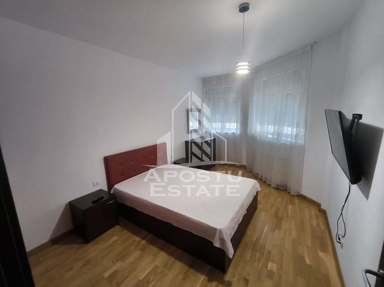 Apartament cu 3 camere decomandat, mobilat în Torontalului