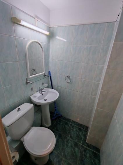 Apartament cu 3 camere decomandat, mobilat în Nerva Traian