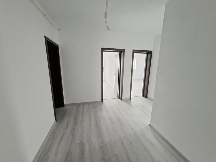 Apartament cu 2 camere decomandat în Sânpetru