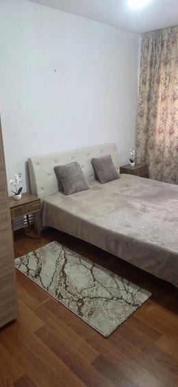 Apartament cu 2 camere decomandat în Micro 6